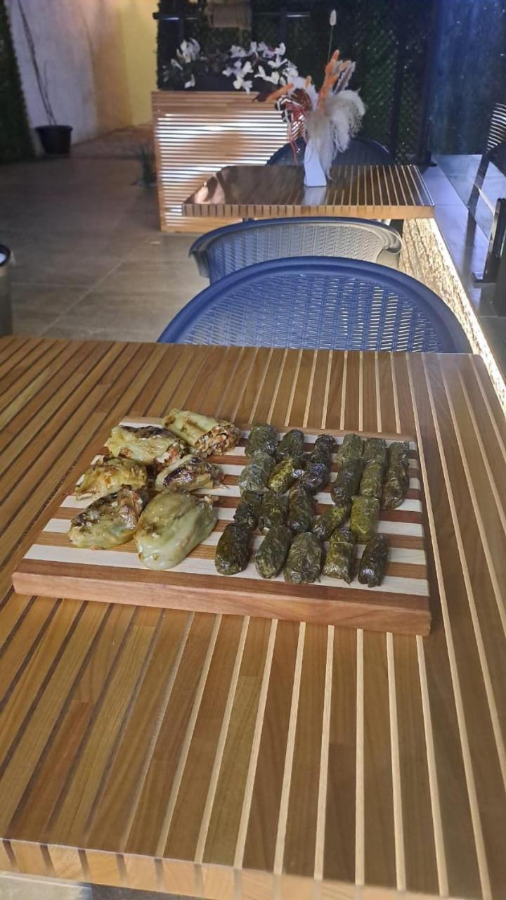 Mon Ami Boutique Hotel Shkodër Esterno foto